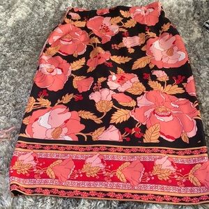 Eva Mendez floral pencil skirt